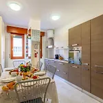 بيت ضيافة Dimora Al Naviglio 3*