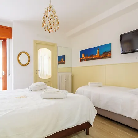 Dimora Al Naviglio Guest house